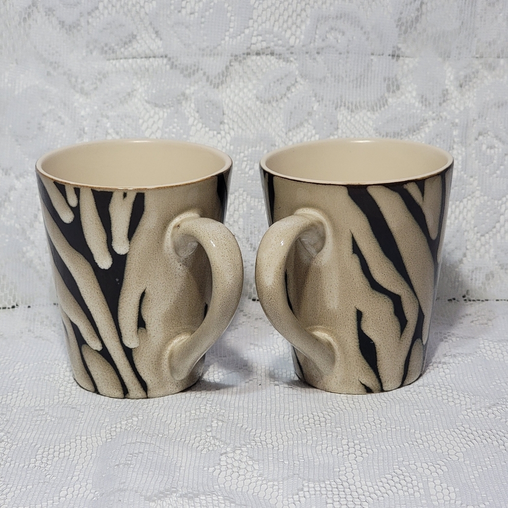 Set of 2 Vintage Soho Loft Stoneware Zebra Print Pattern Mugs Black Beige - Picture 5 of 17